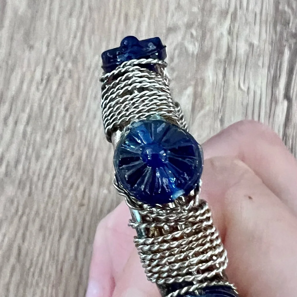 Vintage‎ Blue Glass Beaded & Silver Tone Wire Wrapped Napkin Holder Rings 7 PCs